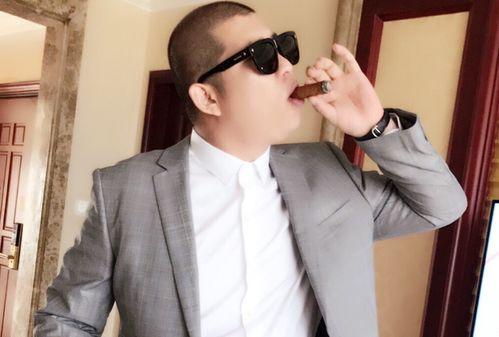 网红黑色闪光的黑料是什么,真相与争议